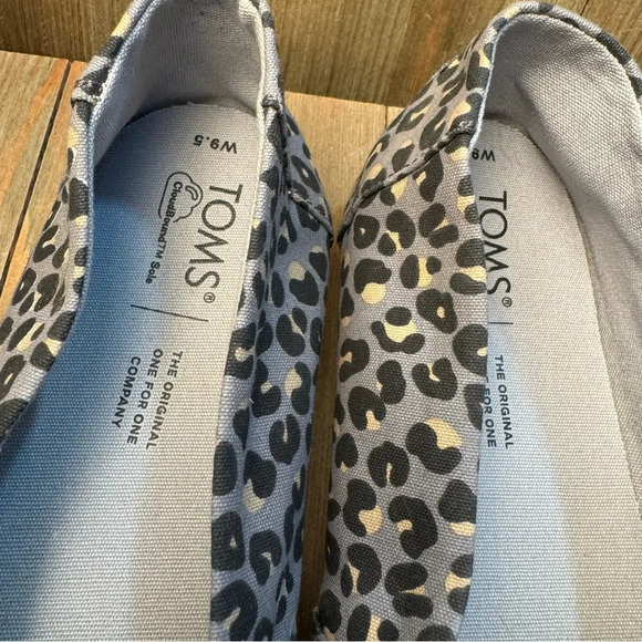 TOMS Women’s Alpargata Slip On Gray Leopard Cloth Shoes size 9.5 - Picture 7 of 7